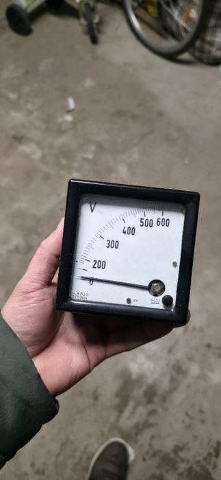 Stary miernik Voltomierz mera lumel