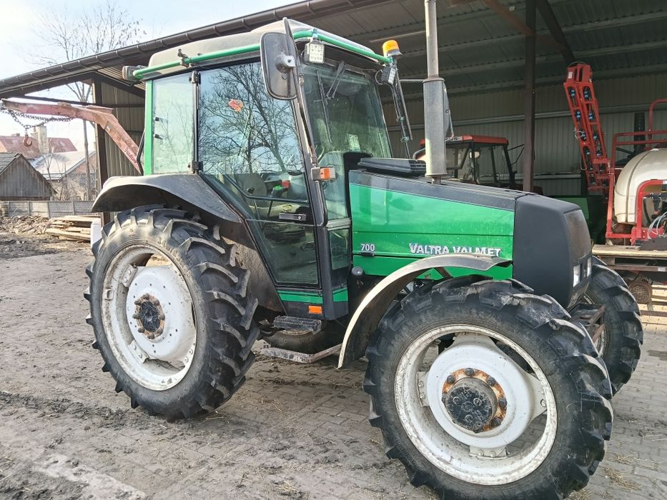 Valtra Valmet 700 wąskie koła .