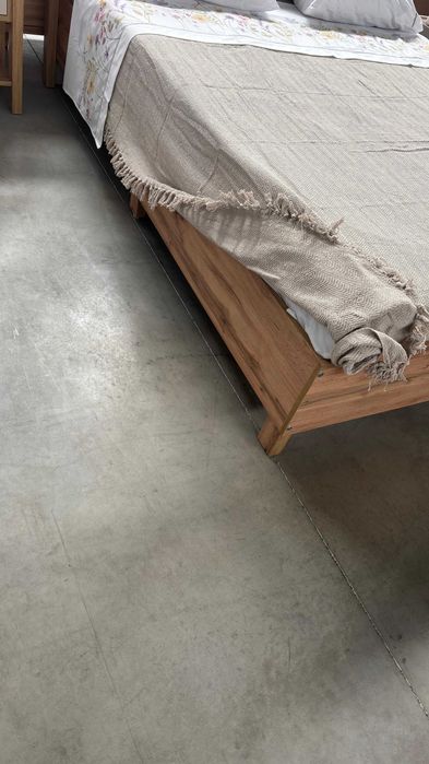 [RESERVADA] Cama de casal | 1 unidade pinho/bege 160x200 cm | Artigo de showroom