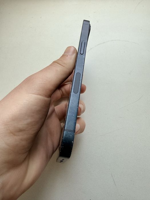 Продам iPhone 13 128Gb