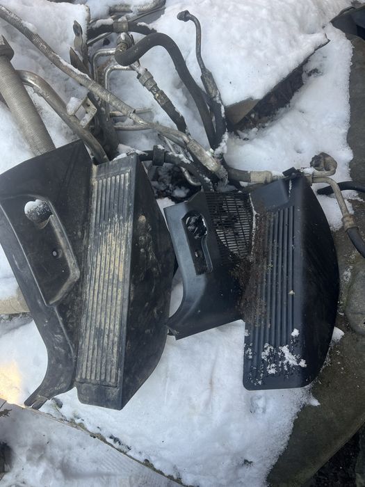 Підніжка салону BMW e53 e39 e46 e36