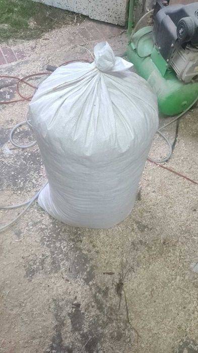 Trociny ze strugarki grubosciowki