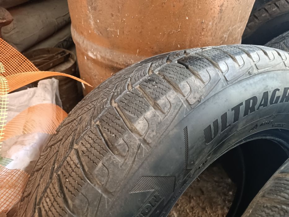 Продам резину зима R17 265/65  гарний протектор 4 ската 2018 Рик