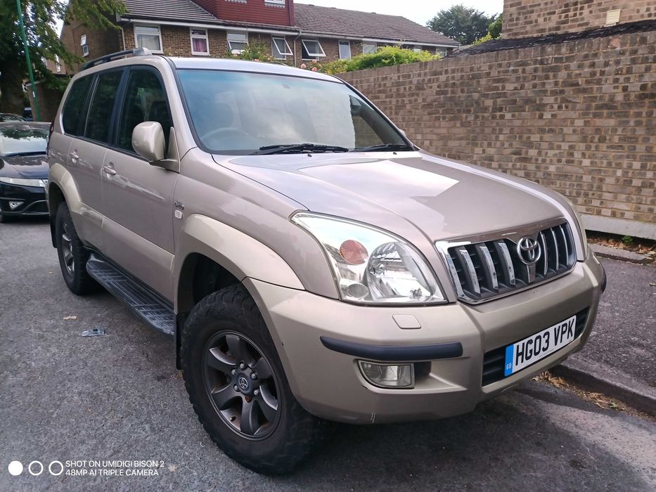 Toyota land cruiser 120