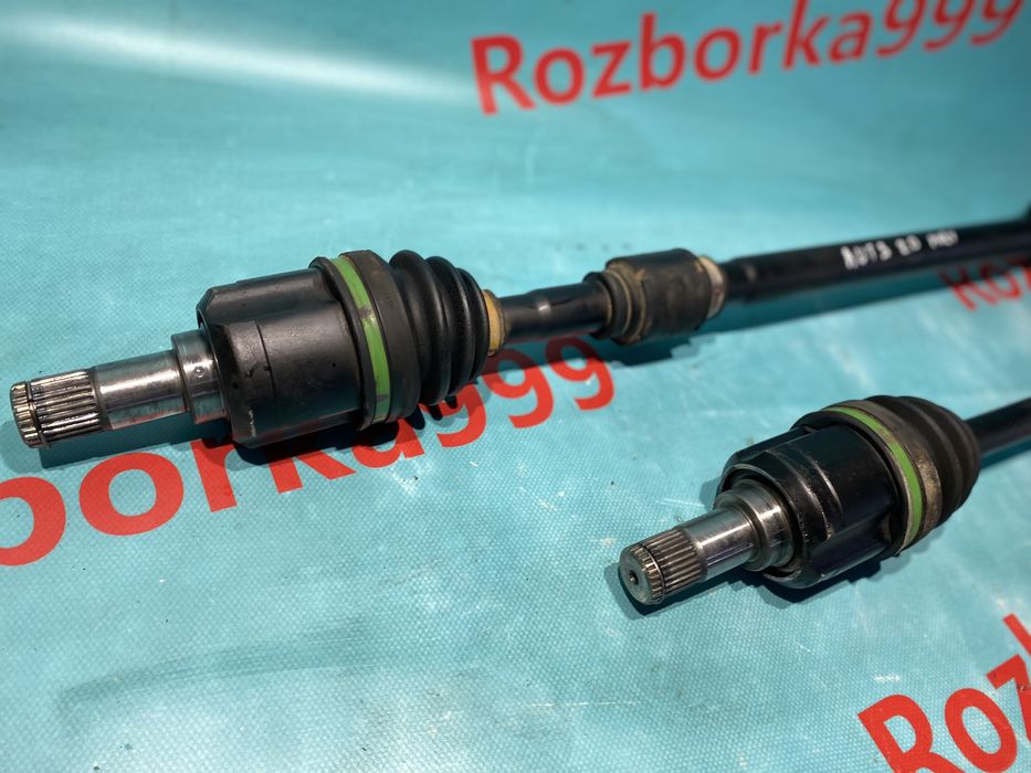 Полуось передня привід Outlander GF 2.0 AWD привод Phev