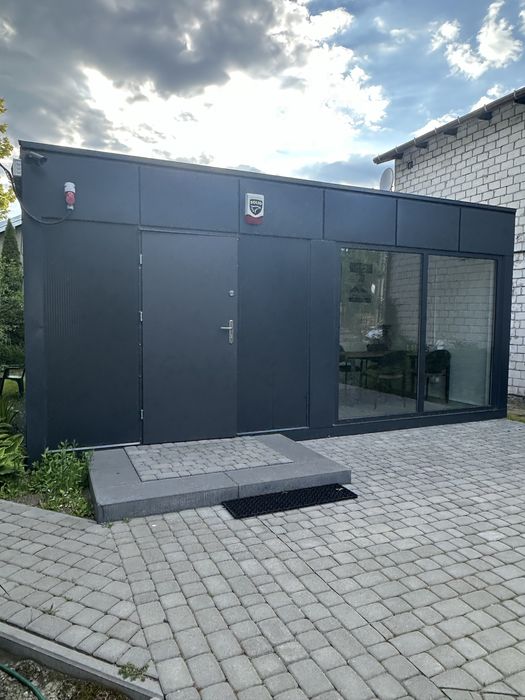 Biuro parterowe wolnostojące 48 metrów z parkingiem przy drodze