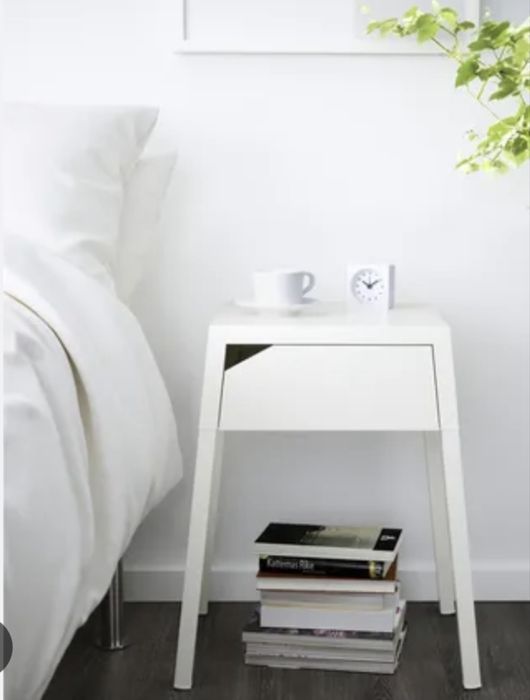 Mesa cabeceira branca ikea