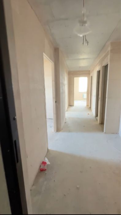 Обмін /продаж 3-кімнатної квартири 73.5 м +гараж у Броварах на будинок