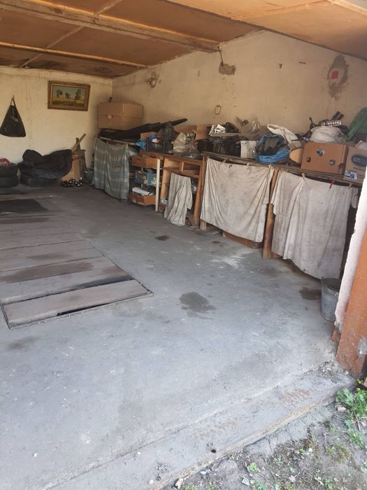 Гараж на Дитячому світі