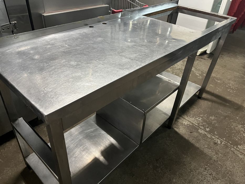 Escaparate em inox com abertura para embutir placa , etc