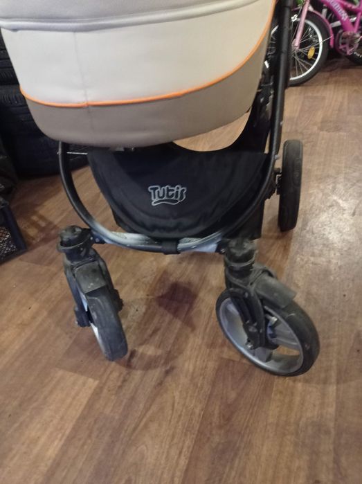 Детская коляска.