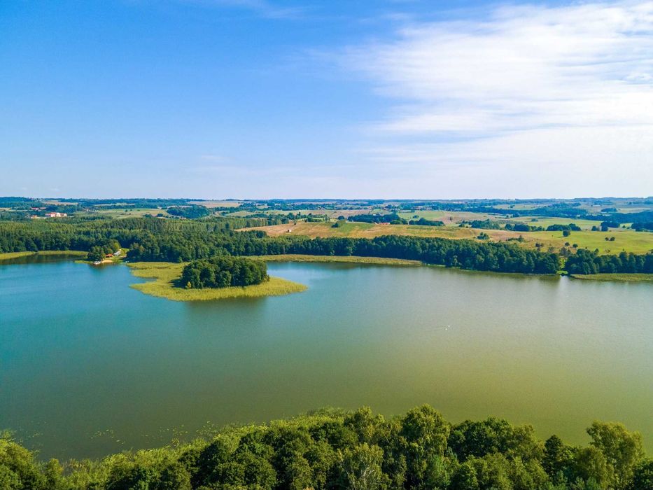 Sprzedam domek letniskowy nad jeziorem