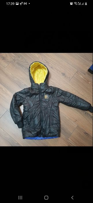 Продам куртку на мальчика 6-7лет