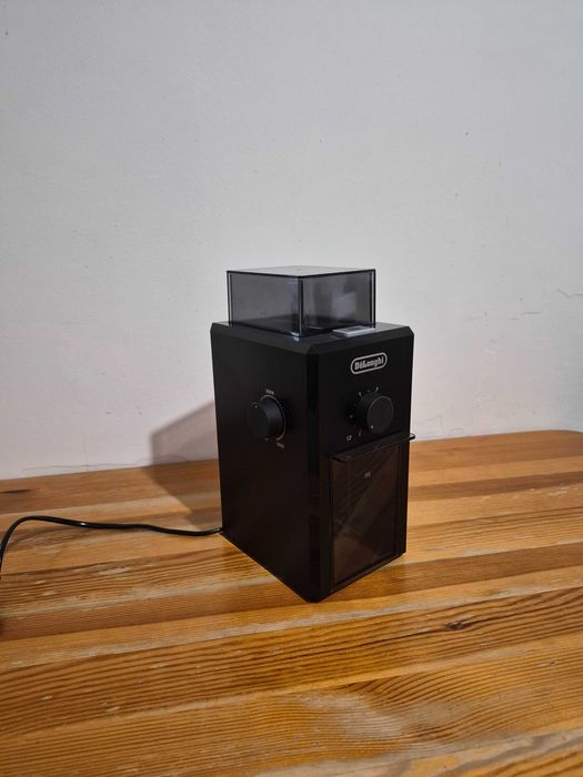 Młynek do kawy DeLonghi