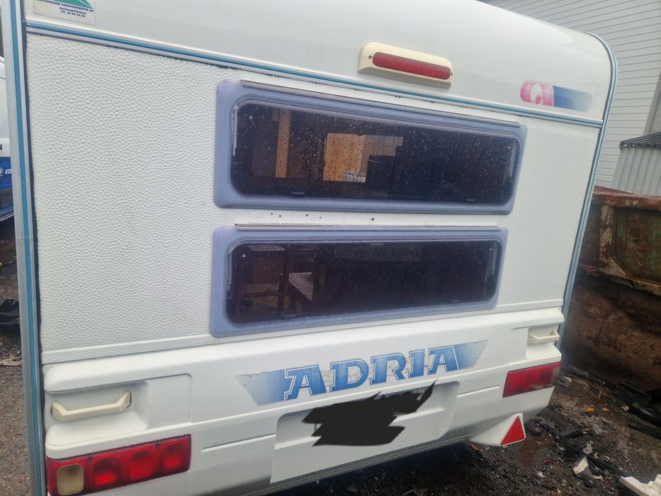 Części do przyczepy kempingowej Adria AlteA 502DK okna/ zderzak