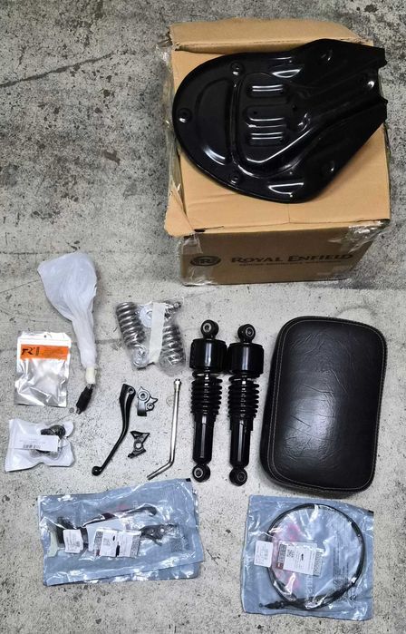 Royal Enfield Classic 500 Gunmetal Grey (2018) – 18.172km / Full LED / Motor 500cc + Lote Completo de Peças/Extras