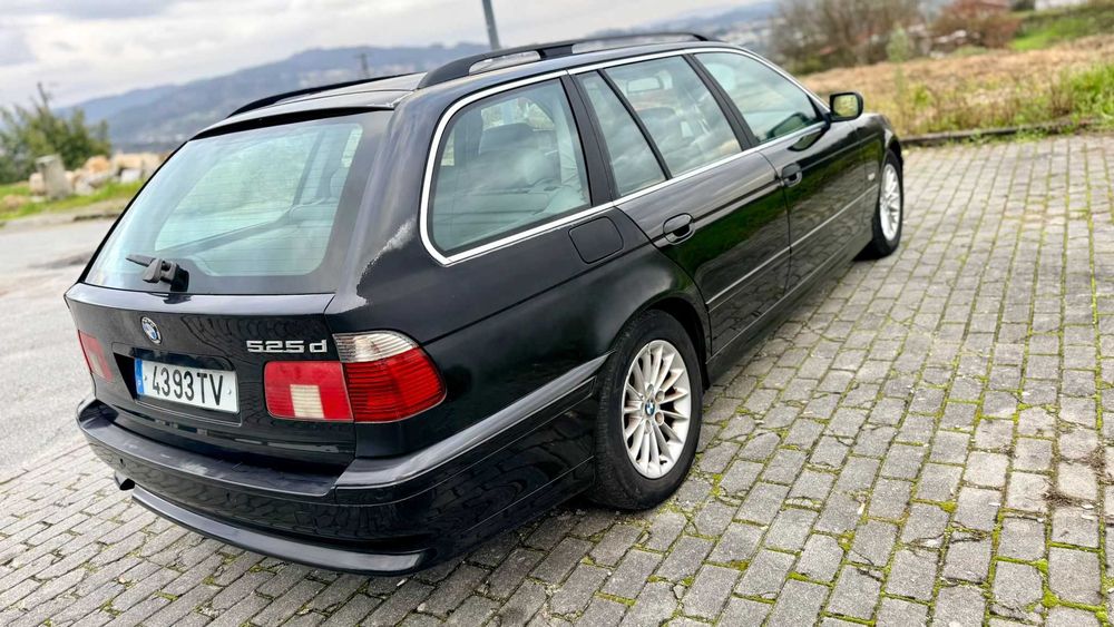 BMW 525D 2002  (IUC e inspeção até Julho)