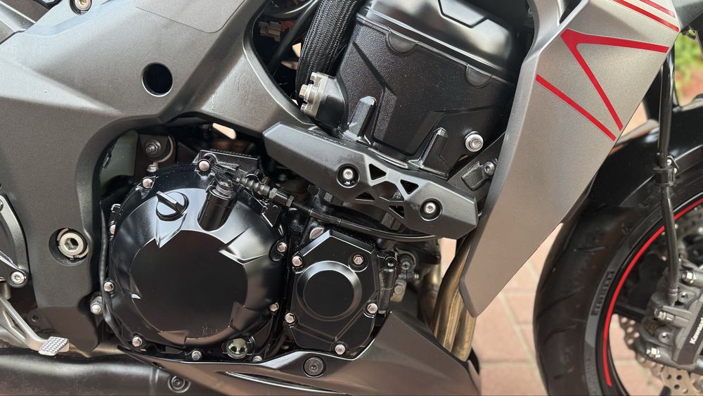 Kawasaki Z1000 пробіг 15728 км