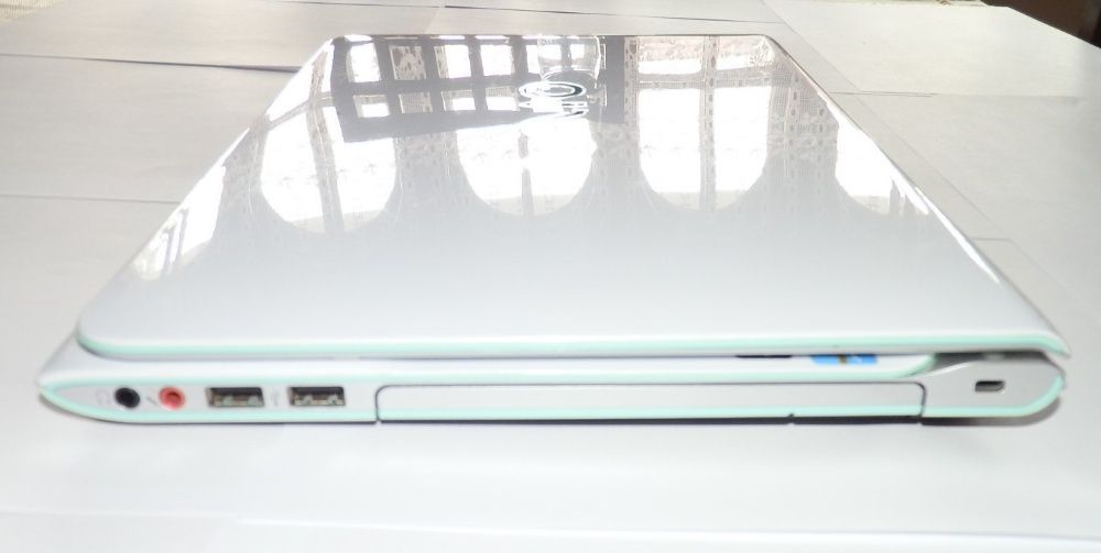 Laptop Sony Vaio biały SVE14A2V1EW 14' cali 120GB SSD 4 RAM Wrocław