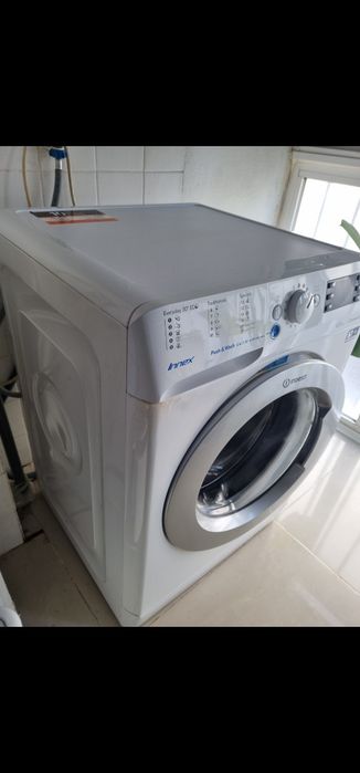 Maquina de lavar roupa Indesit