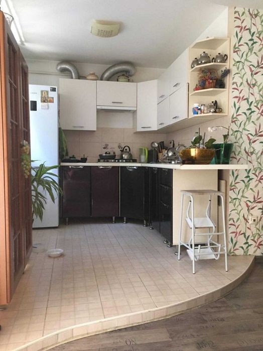 Продаж 2 кімнатної квартири, вулиця Перемиська