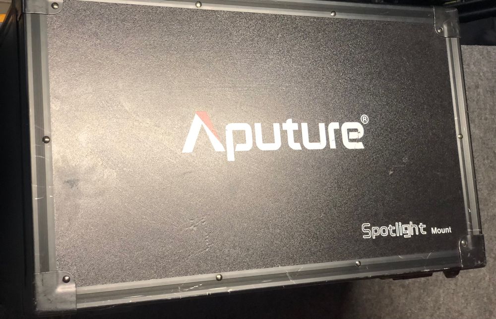 Aputure Spotlight  19, 26,36 °