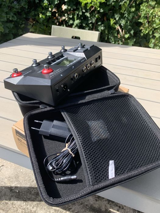 Zoom B2 FOUR como nova