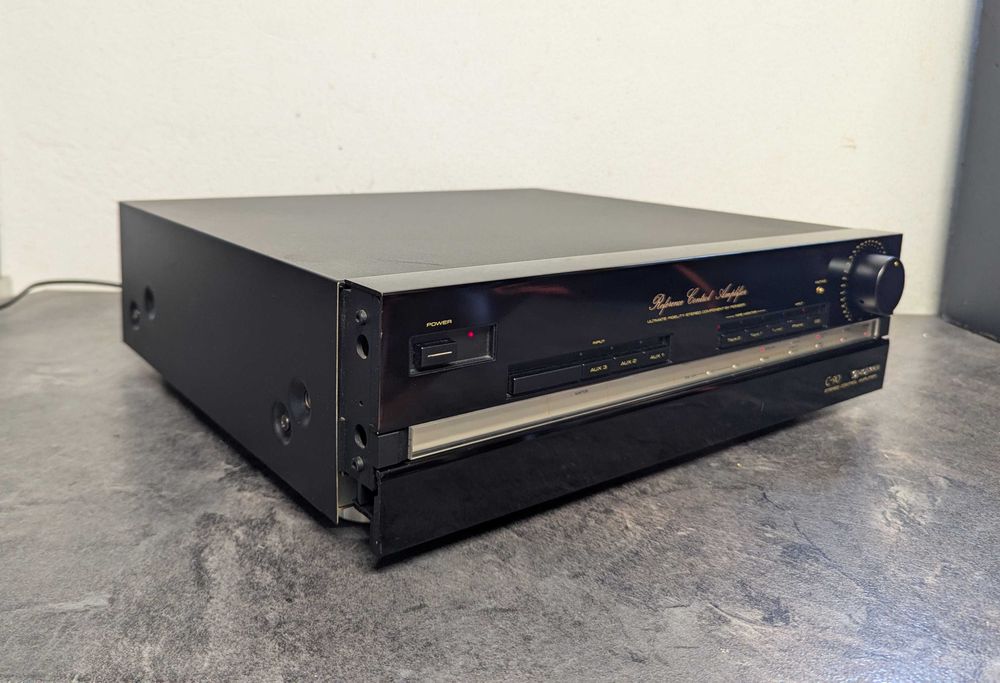 Pioneer C-90 попередній підсилювач. Hi-End. Без бічних накладок.