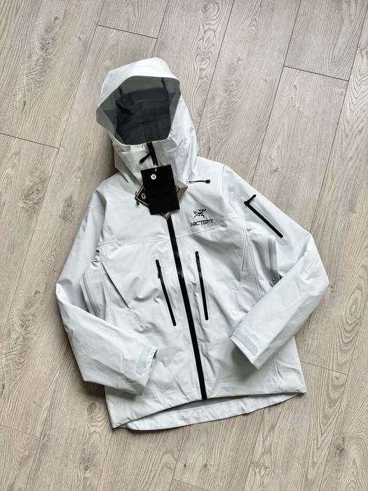 Пуховик Arcteryx 3в1 (ветровка+пуховой подклад)