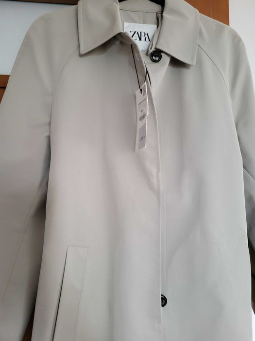 Zara beżowy trench
