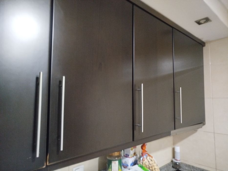 Cozinha  com bancada em pedra
