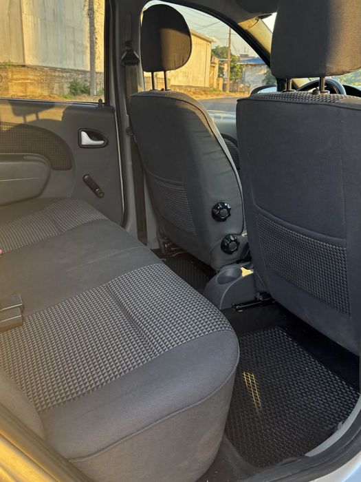 Продам Dacia Logan 2008 1.6