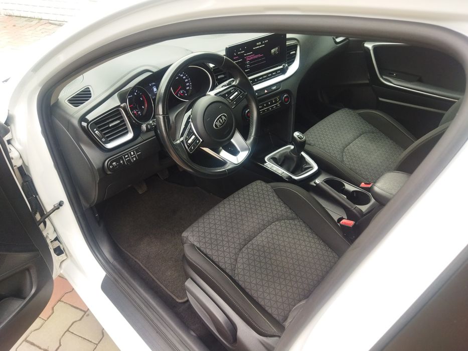 Кia Ceed 2021 рік 1.6 Дизель