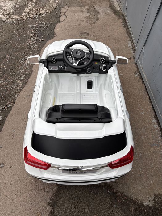 Дитячий Електромобіль Mersedes GLA