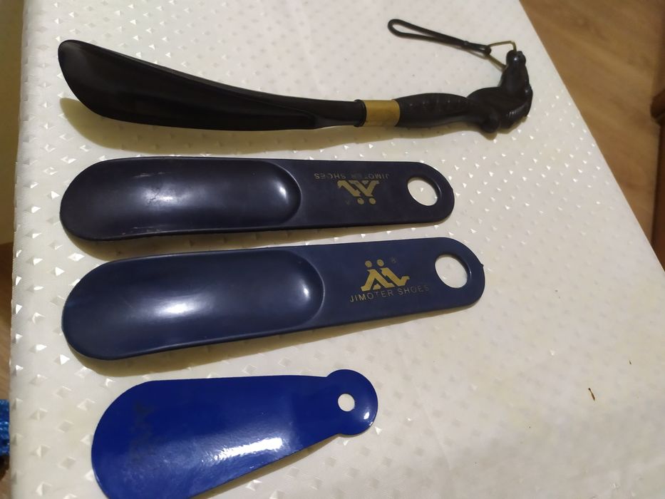 Ложка Лопатка Рожок для обуви/взуття.Щетка для одежды.Щітка.Веревка.