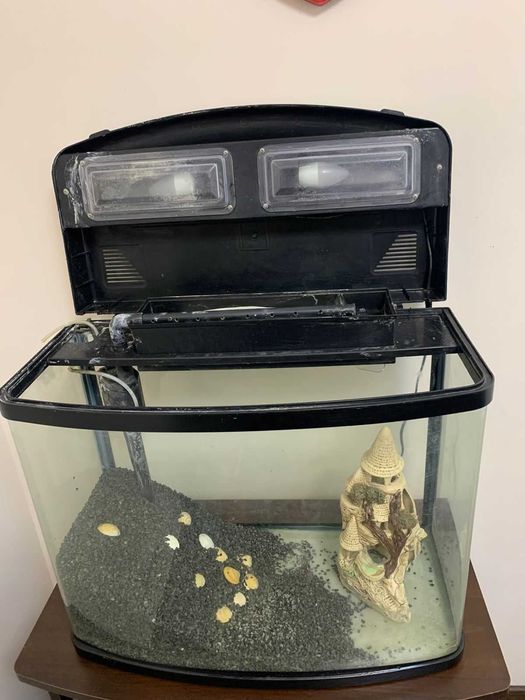 Продам акваріум 70 л