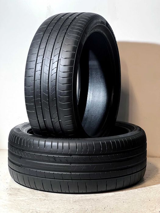 Pneus Pirelli Pzero PZ4 - 245/40/20 - Excelentes
