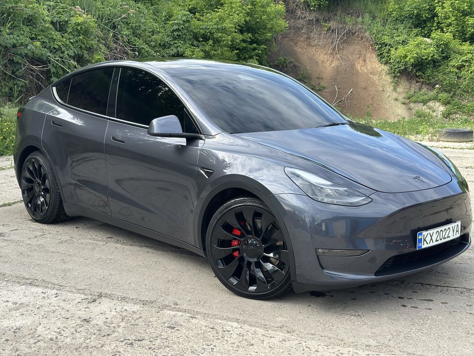 Tesla 2022 Performance 82kWh Dual Motor