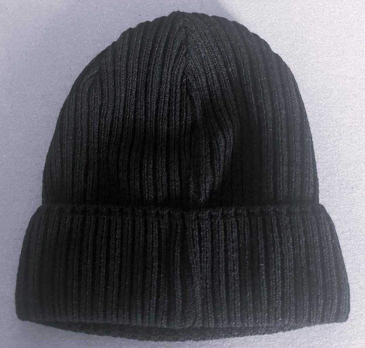 New York Yankees !! Czapka NY !!  Zimowa !! Czarna z czarnym haftem