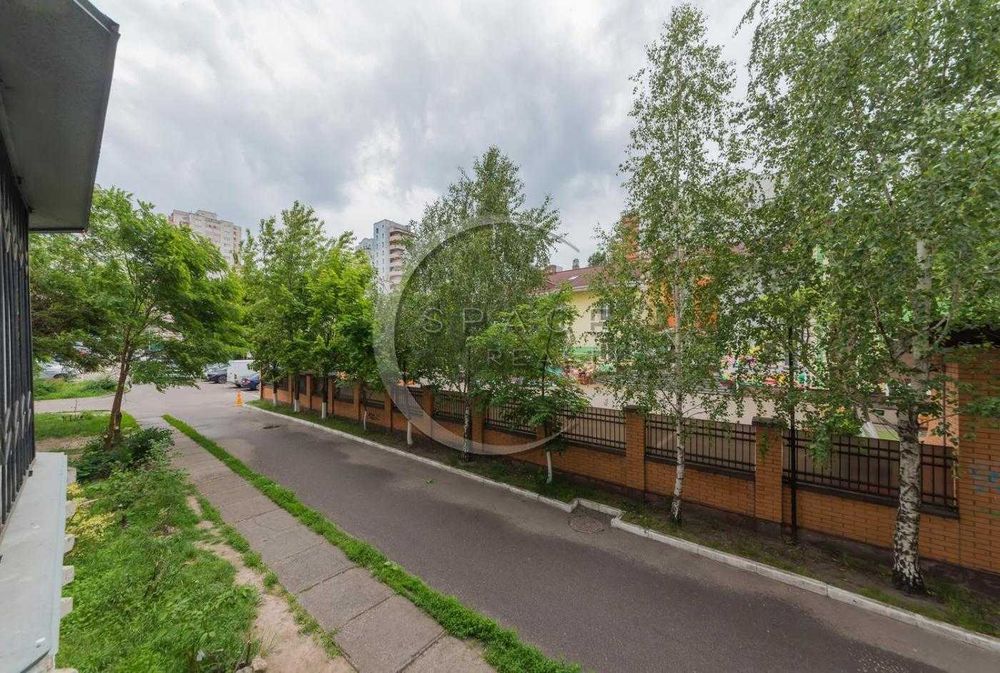 Продаж 2к квартири 85м2 Степана Рудницького 9