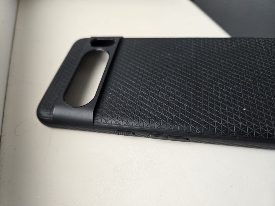Чохол spigen pixel 8 pro