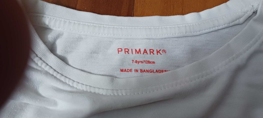 Conjunto de 8 t-shirts para criança - 7/8 anos