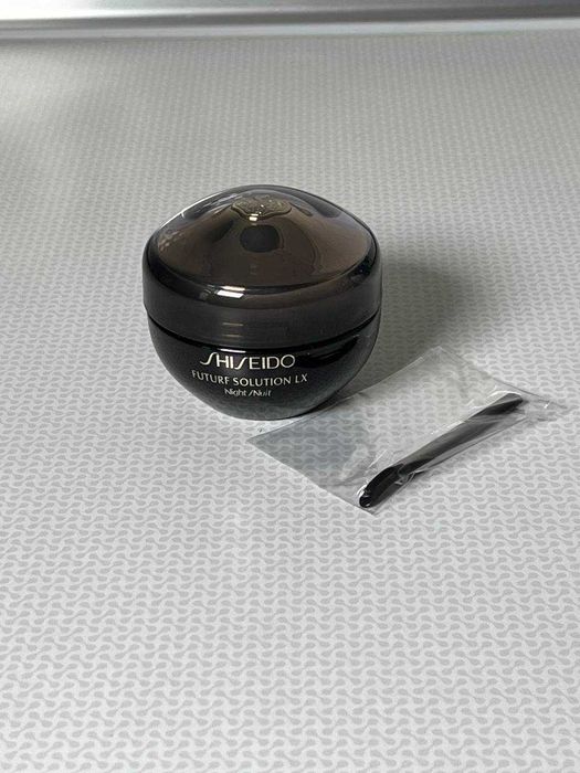 Крем для обличчя Shiseido Future Solution LX Night Total Regenerating
