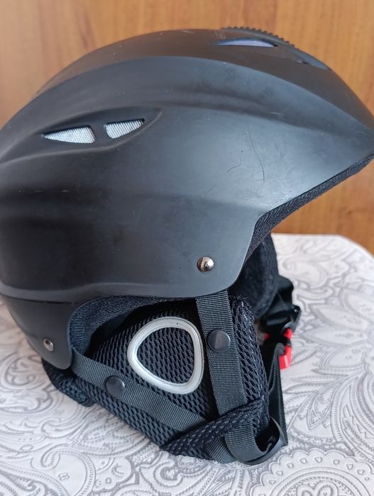 Шолом для сніжного спорту