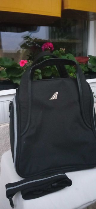 Сумка на ручку валізи