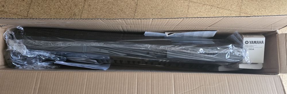 Teclado yamaha YPT-220