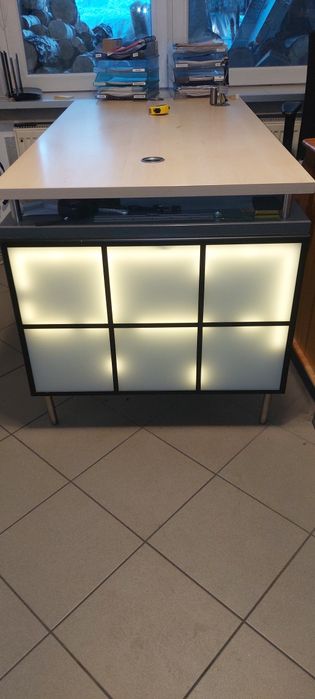 Sprzedam biurko w bardzo dobrym stanie