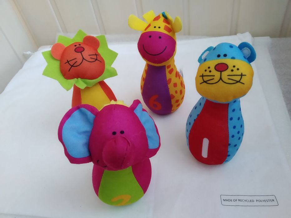 Игрушки для Собак мелких ,средних пород и Кошек