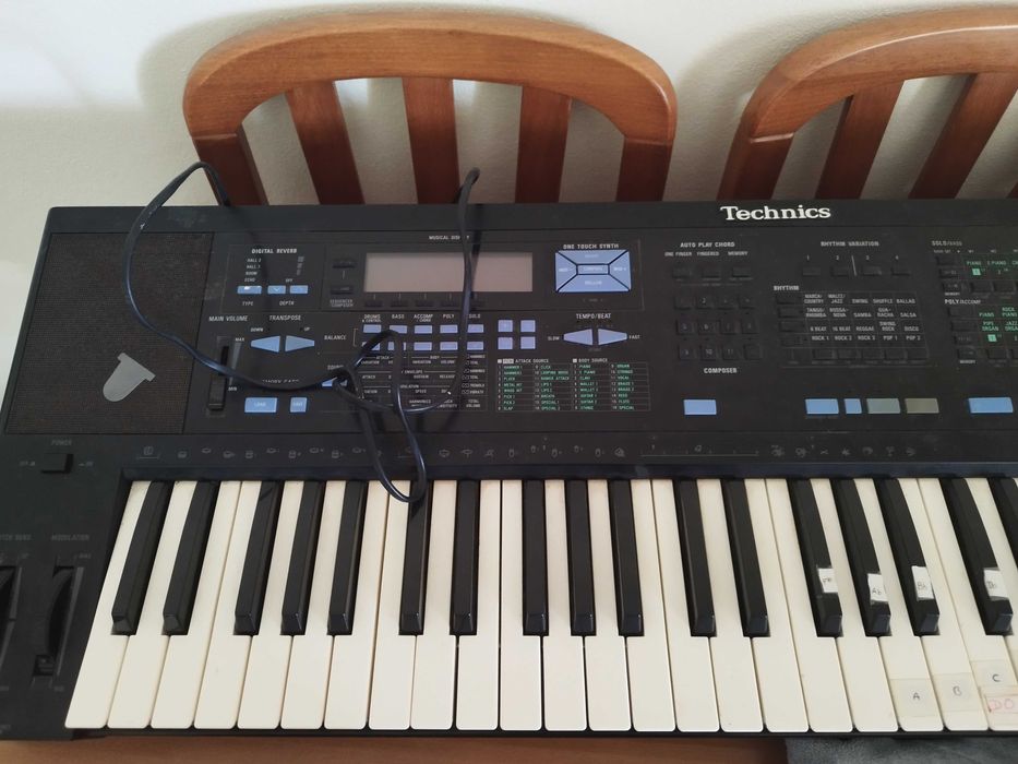 Teclado Technics AX7