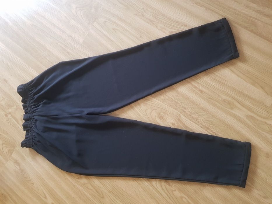 Calças Pretas Tipo Pantalon Tam S (Acetinadas c/ Laço)
